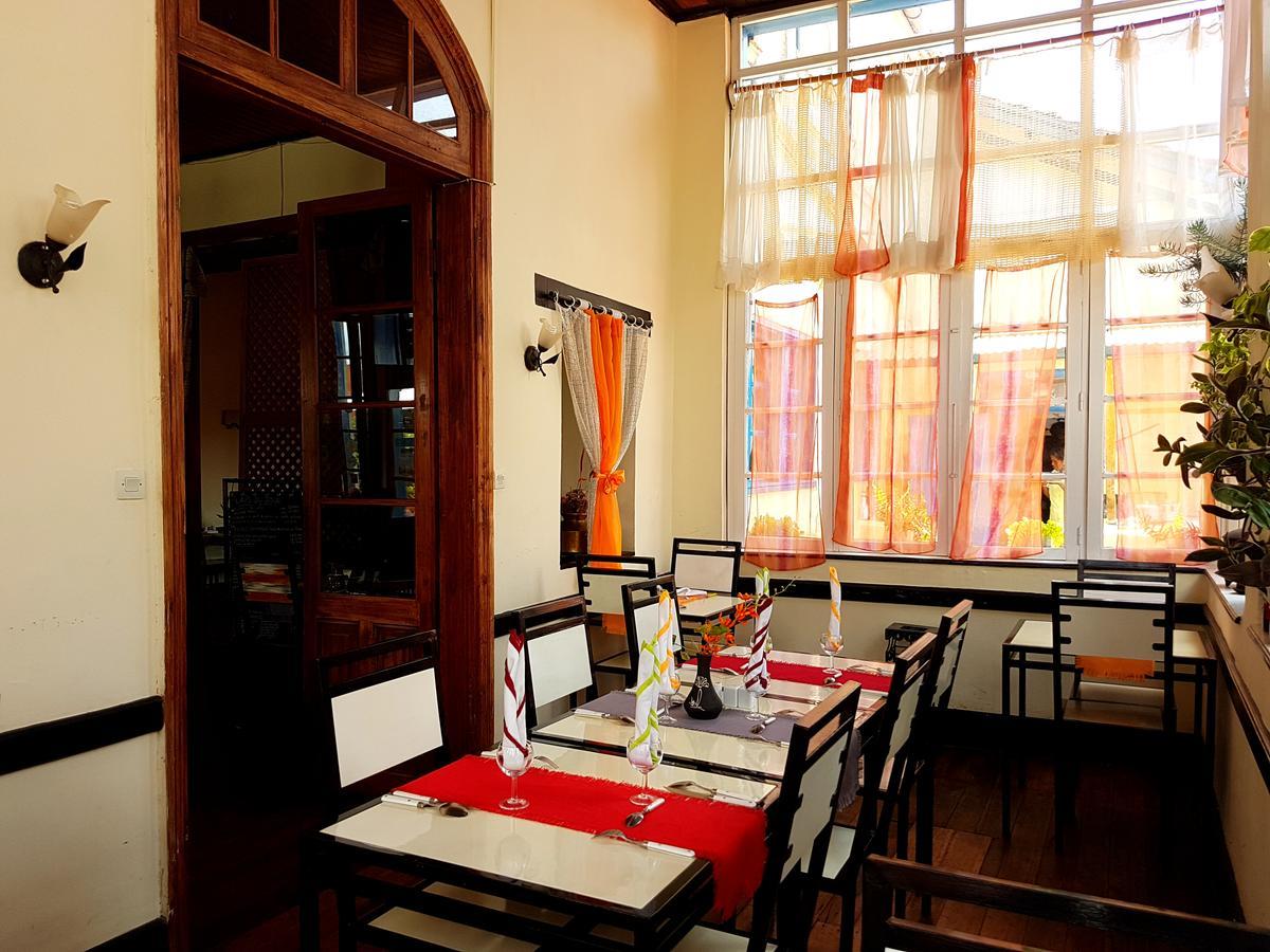 Hotel Le Trianon Antsirabe Exterior photo